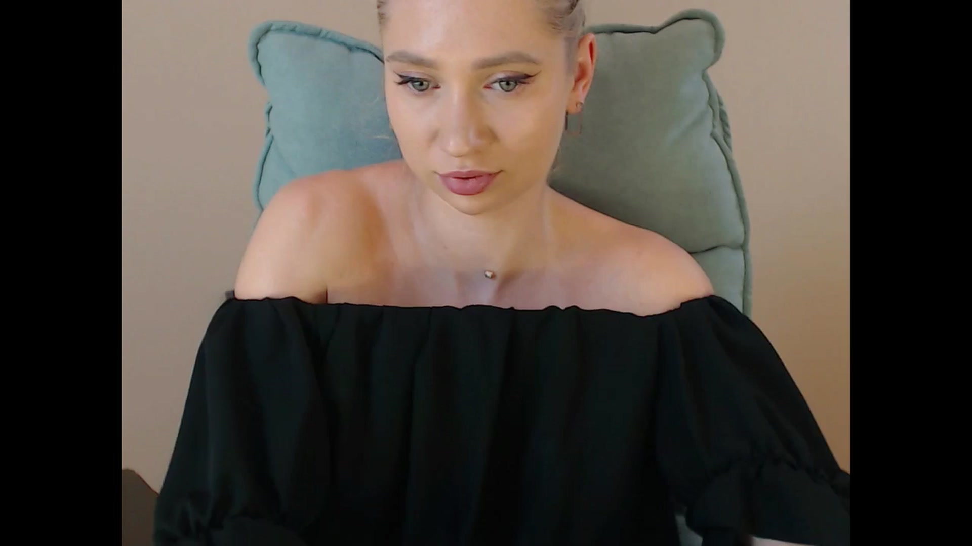 Miss_Sylvia video thumbnail