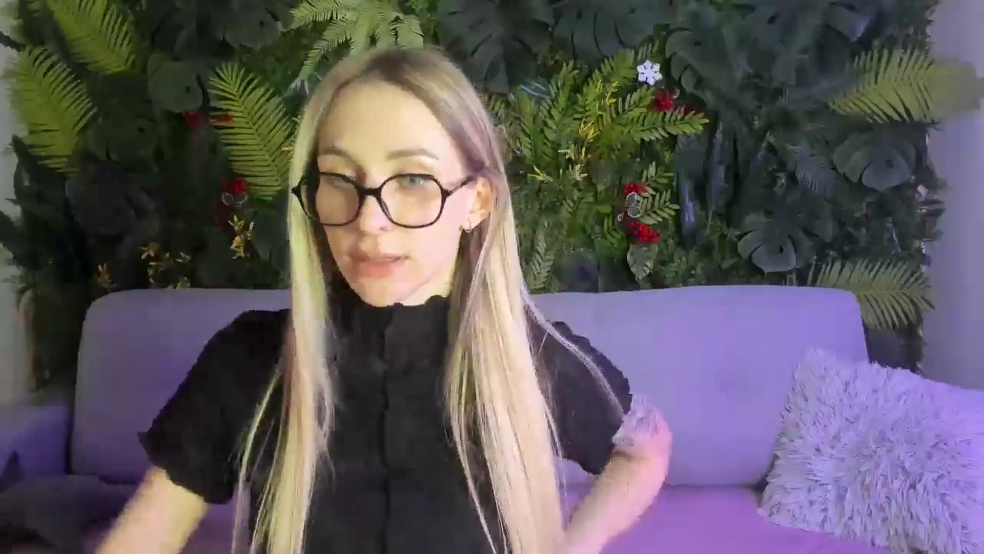 Horny_Blond video thumbnail