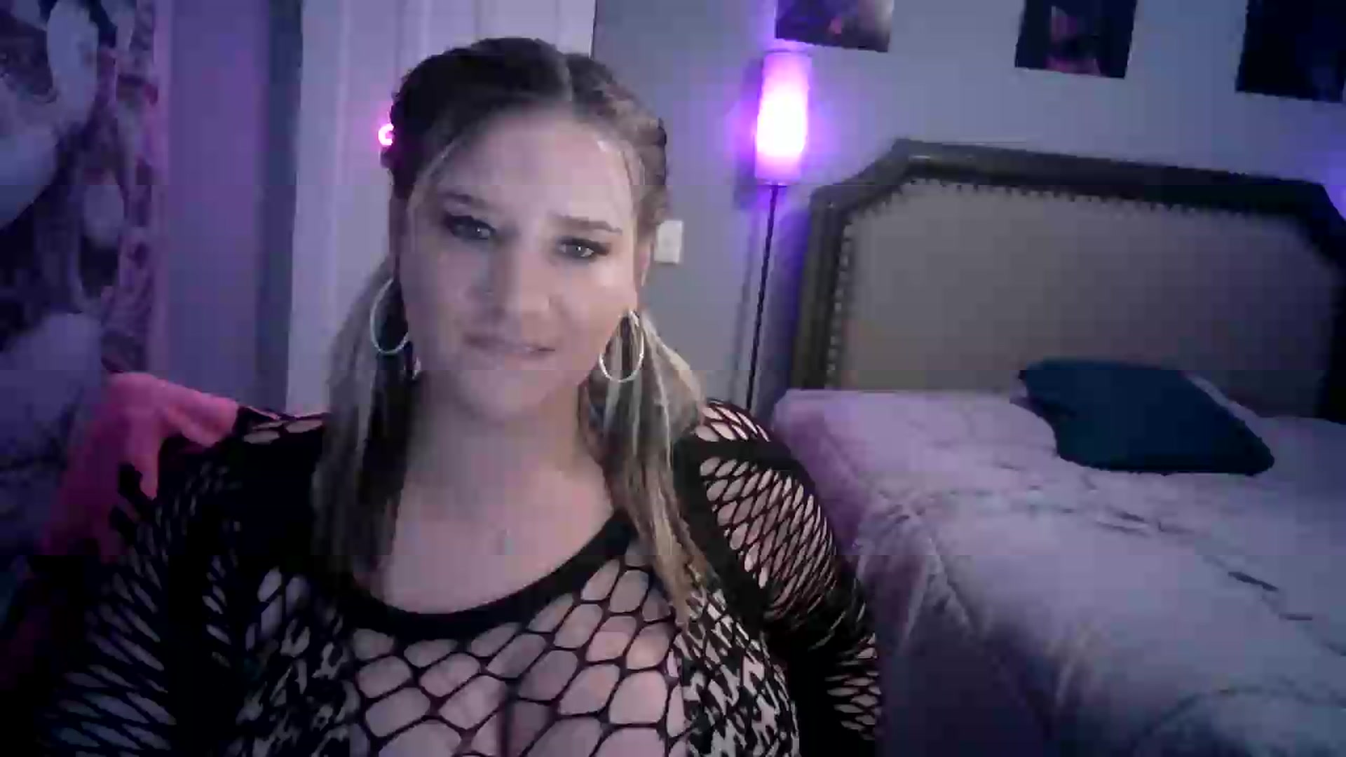 LusciousLindz video thumbnail
