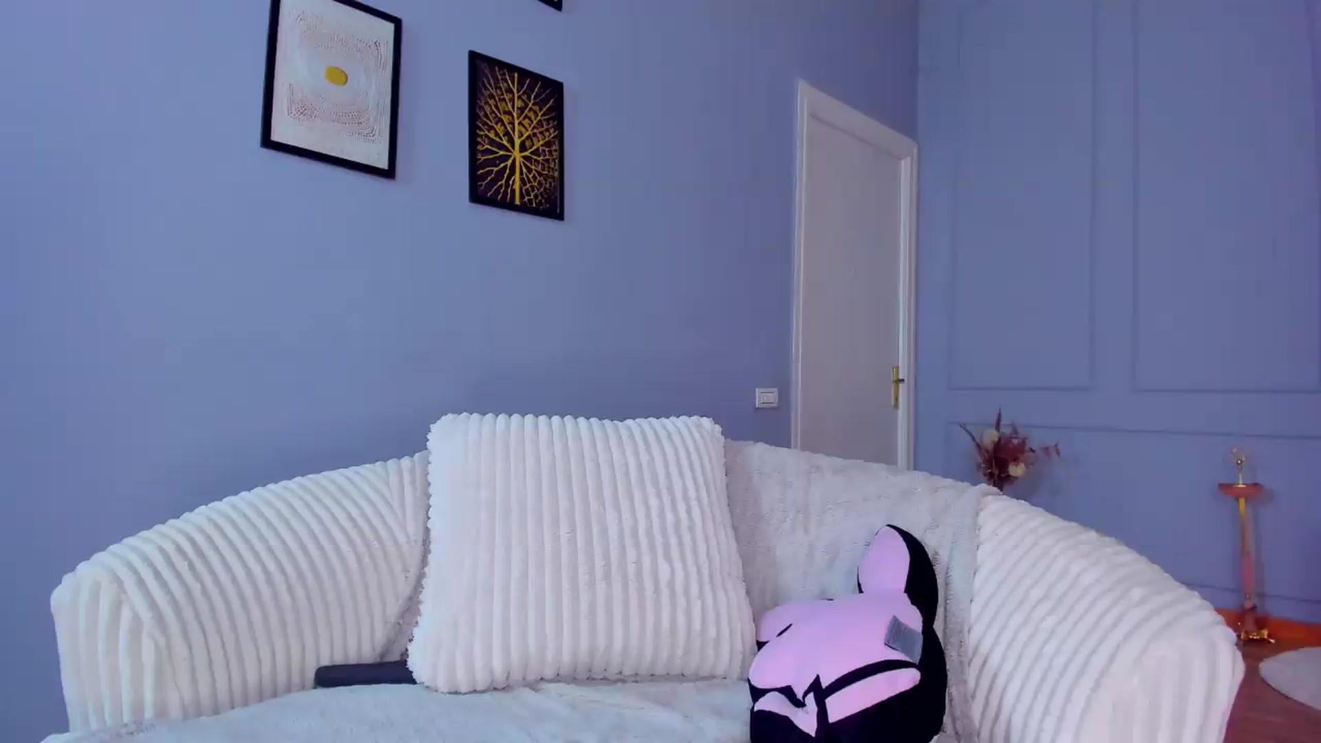AwwwElla video thumbnail