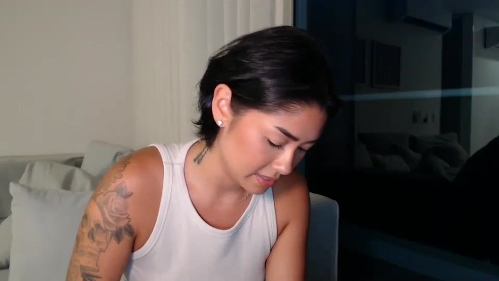 YourGoddessLu video thumbnail
