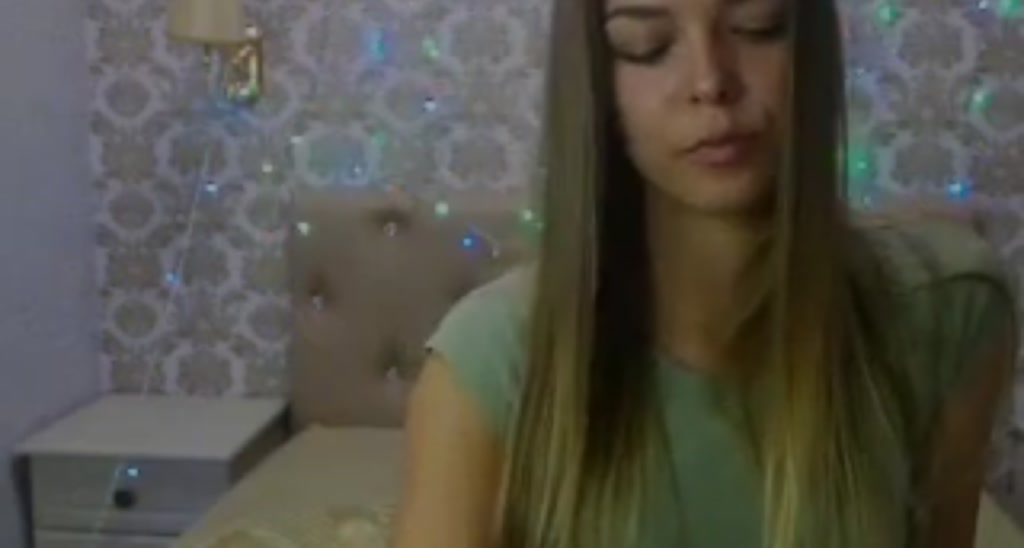 Anne_Ly video thumbnail