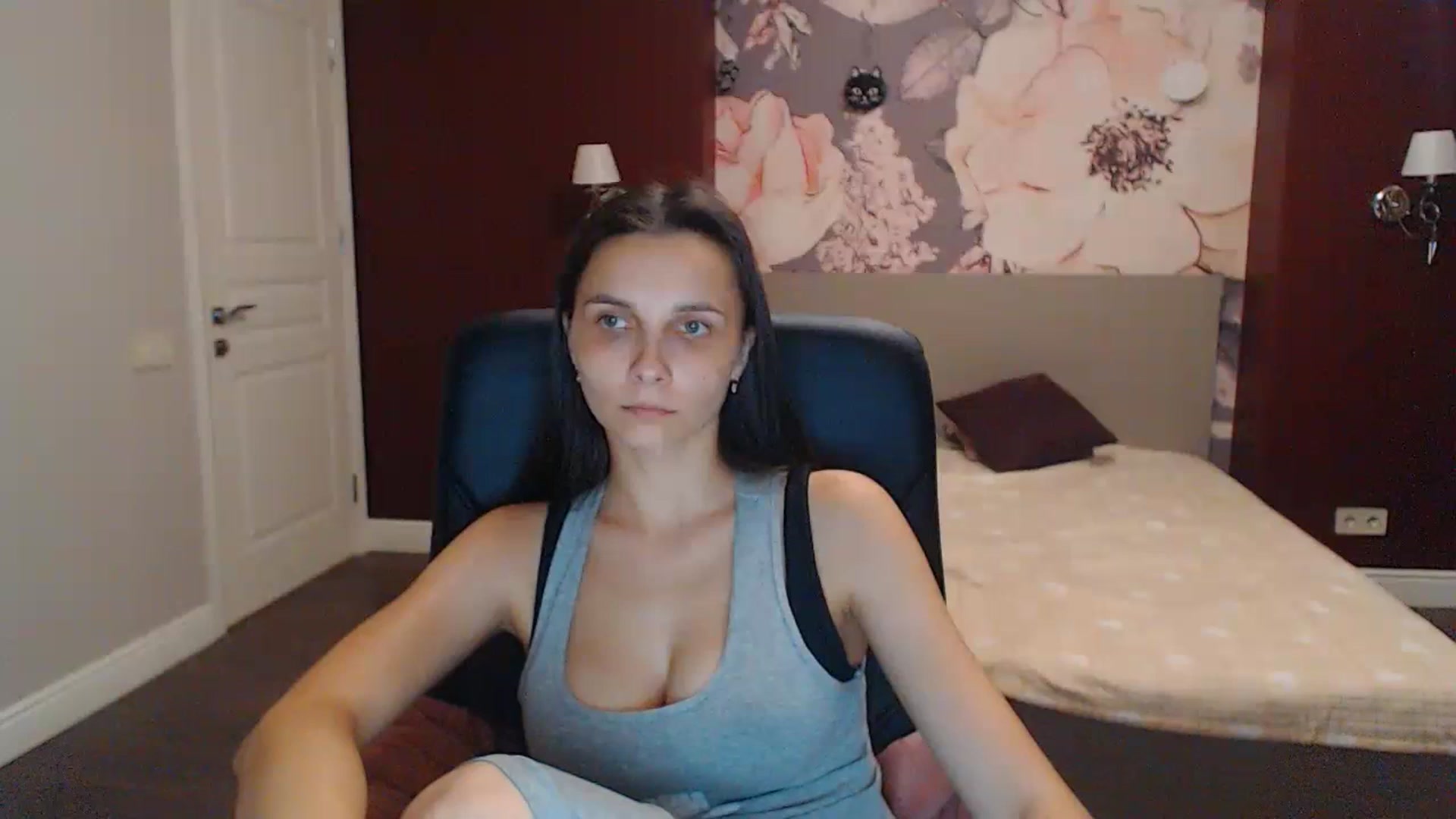 Karina_Mils video thumbnail
