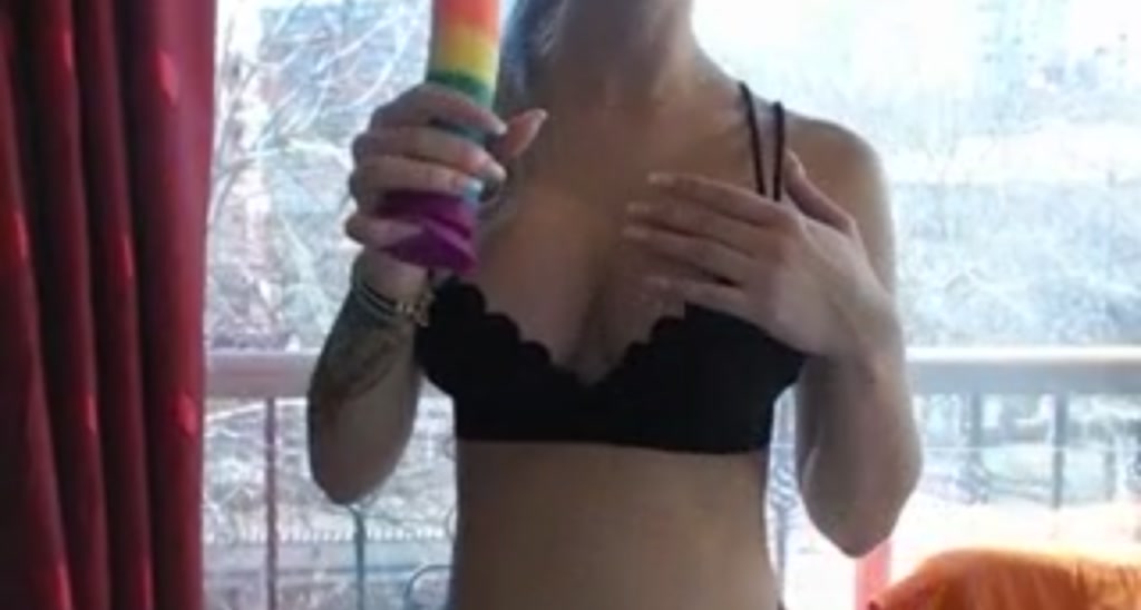 Blonde_Elle video thumbnail