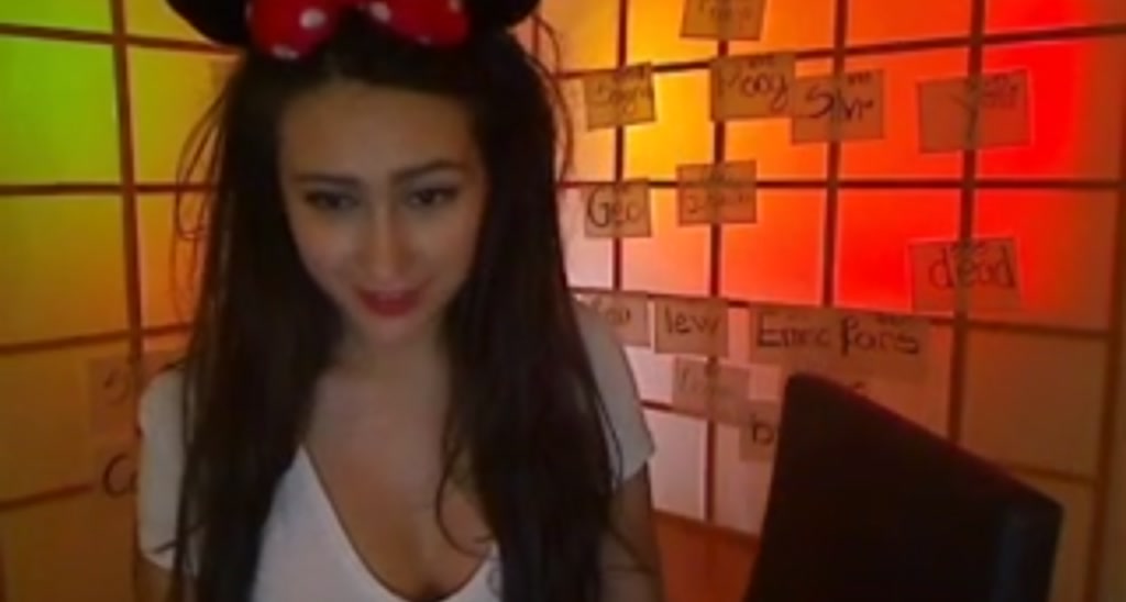 PoppyNaked video thumbnail