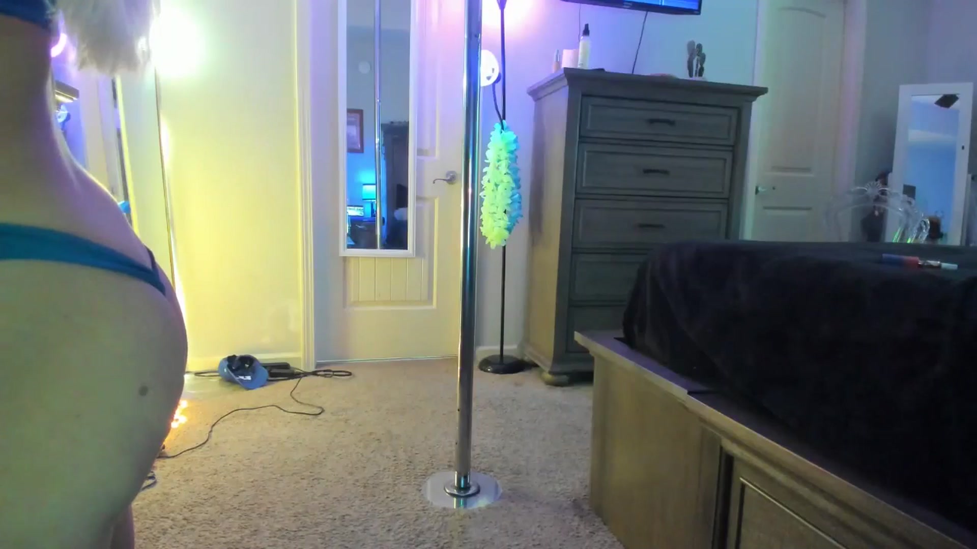 TeXxxx video thumbnail