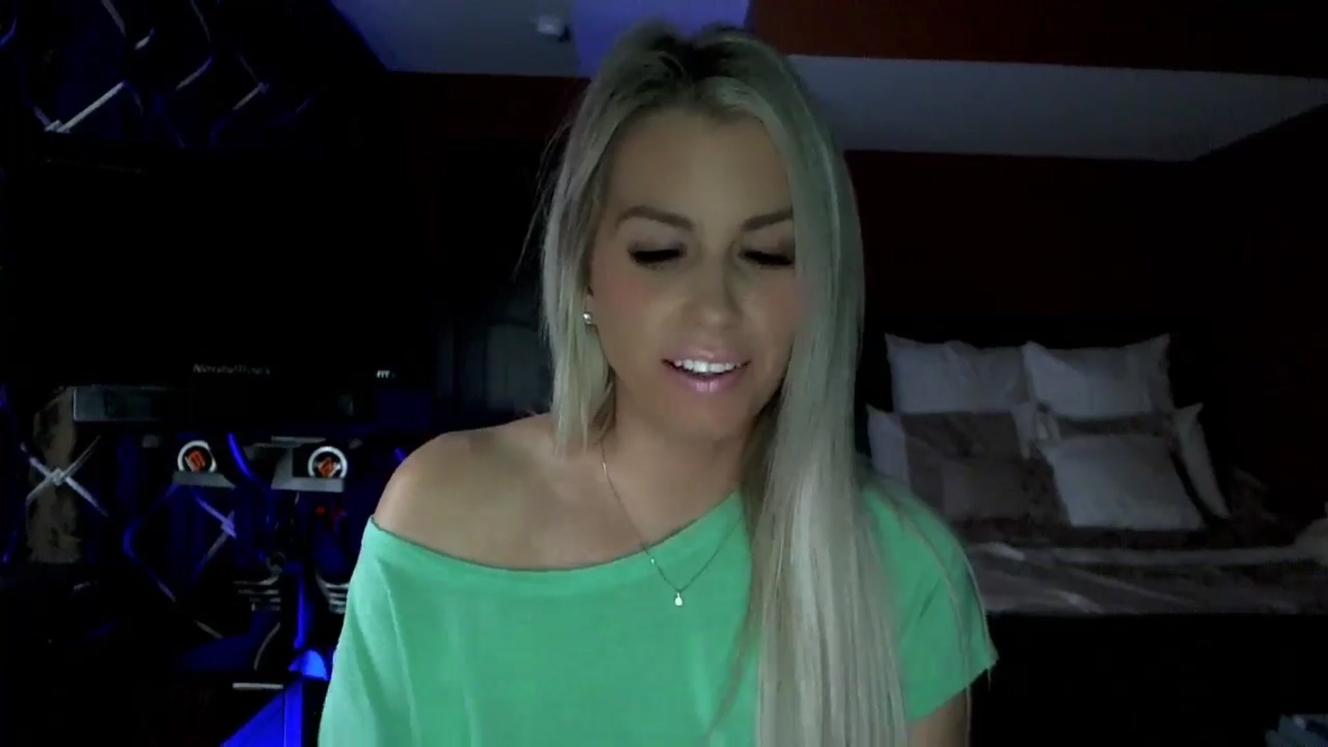 Cora9 video thumbnail