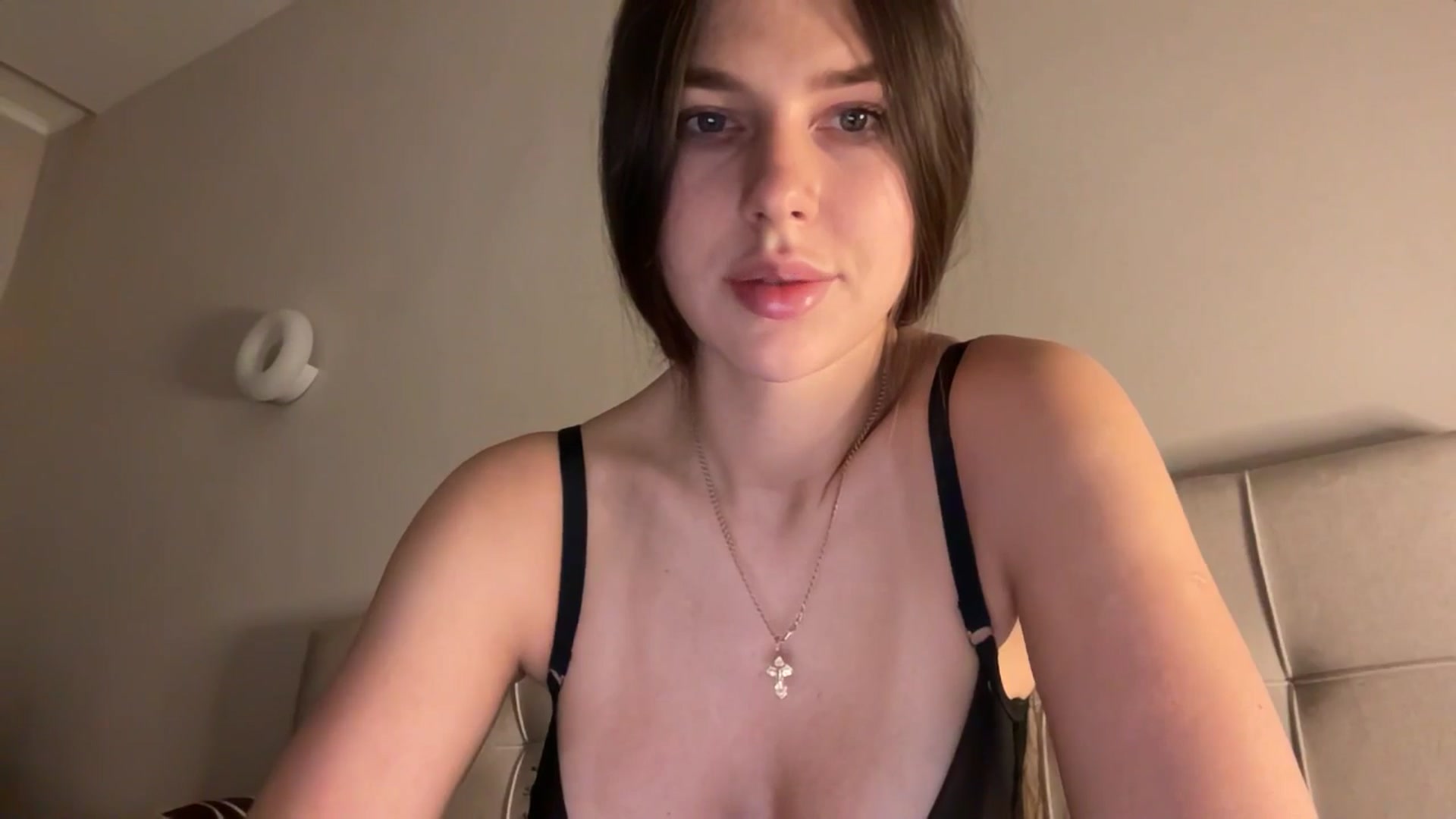kissfreeze video thumbnail