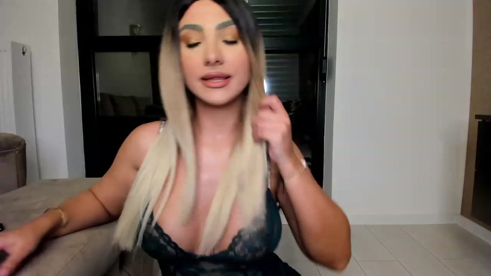 HONEY_A video thumbnail