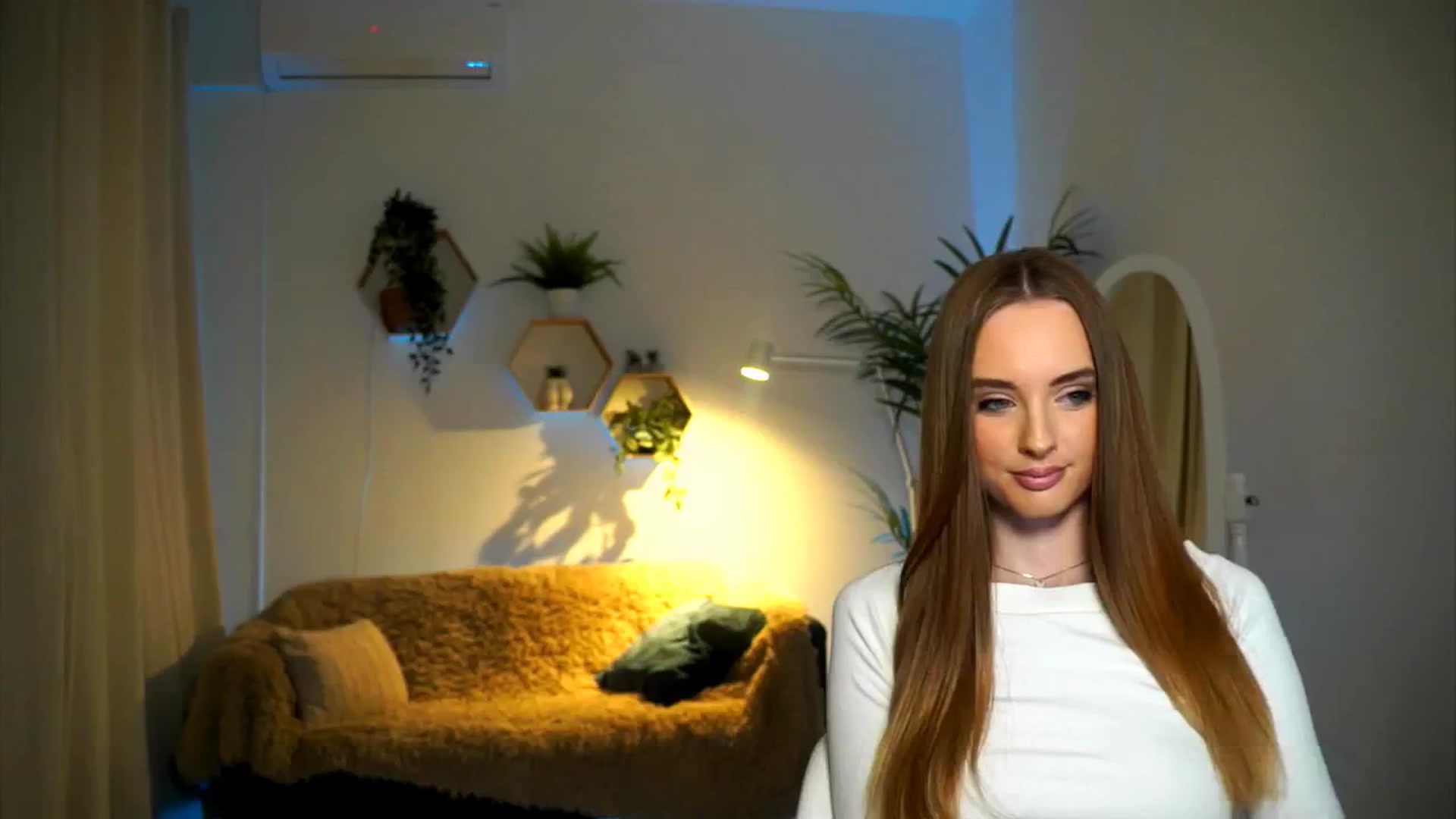 petitegonwild video thumbnail