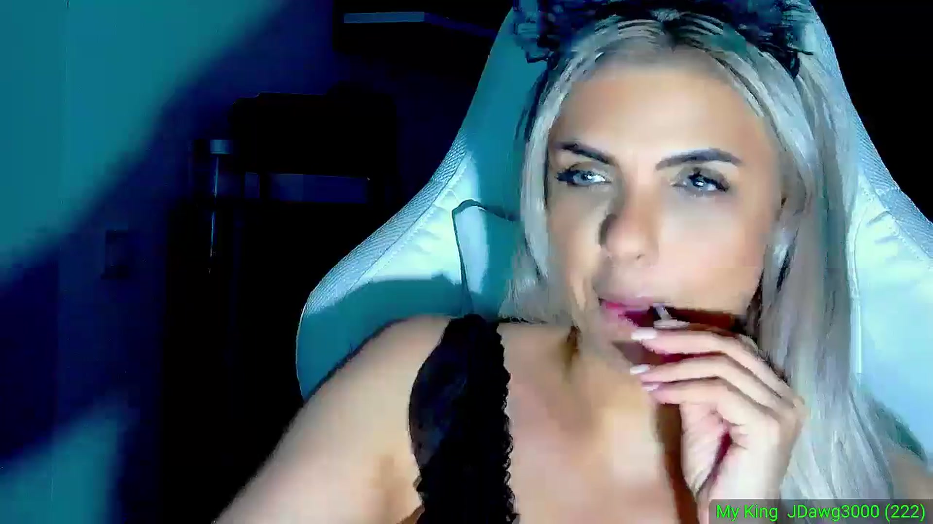 SunnyQueen video thumbnail