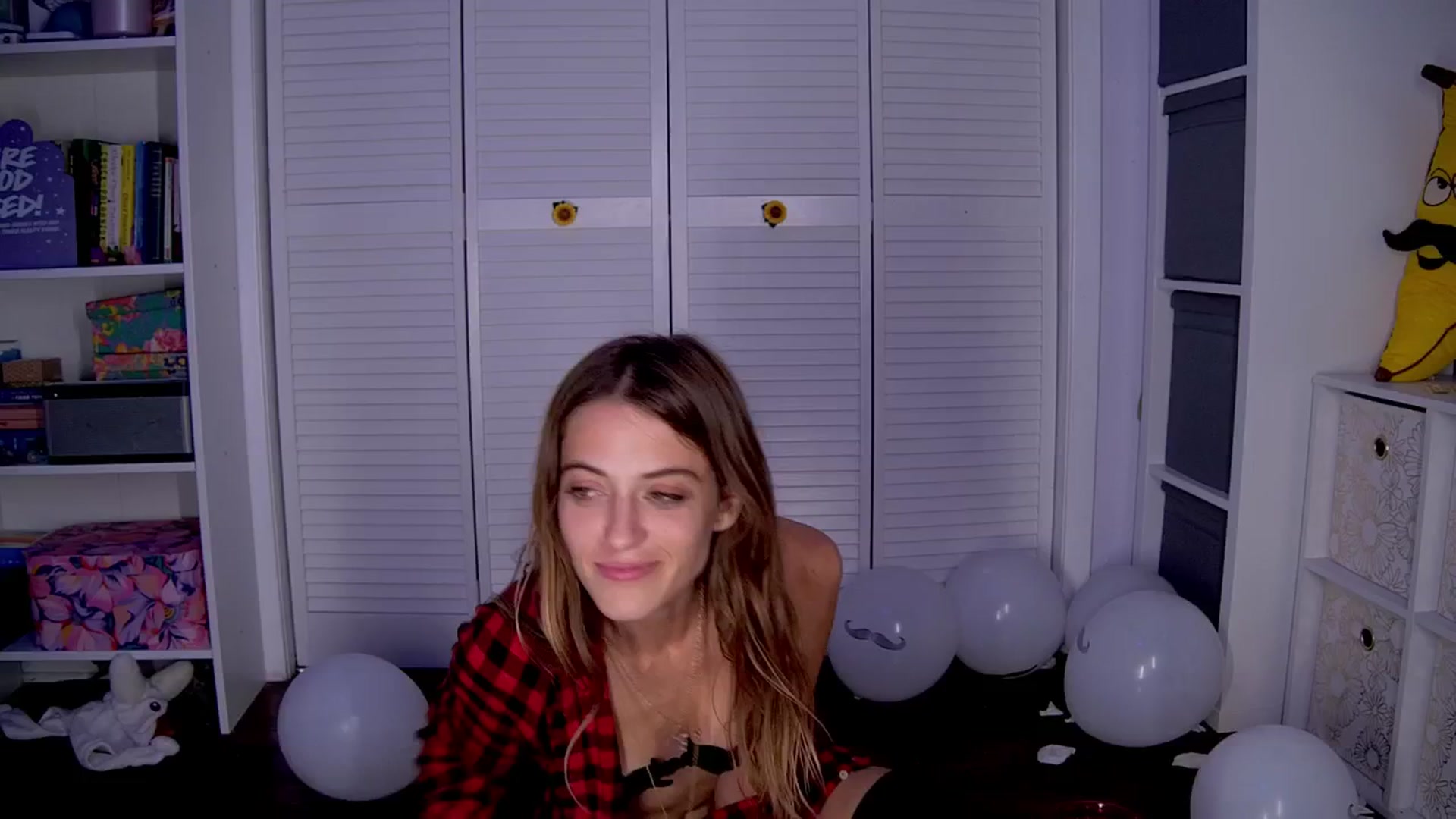 NaomiDee video thumbnail