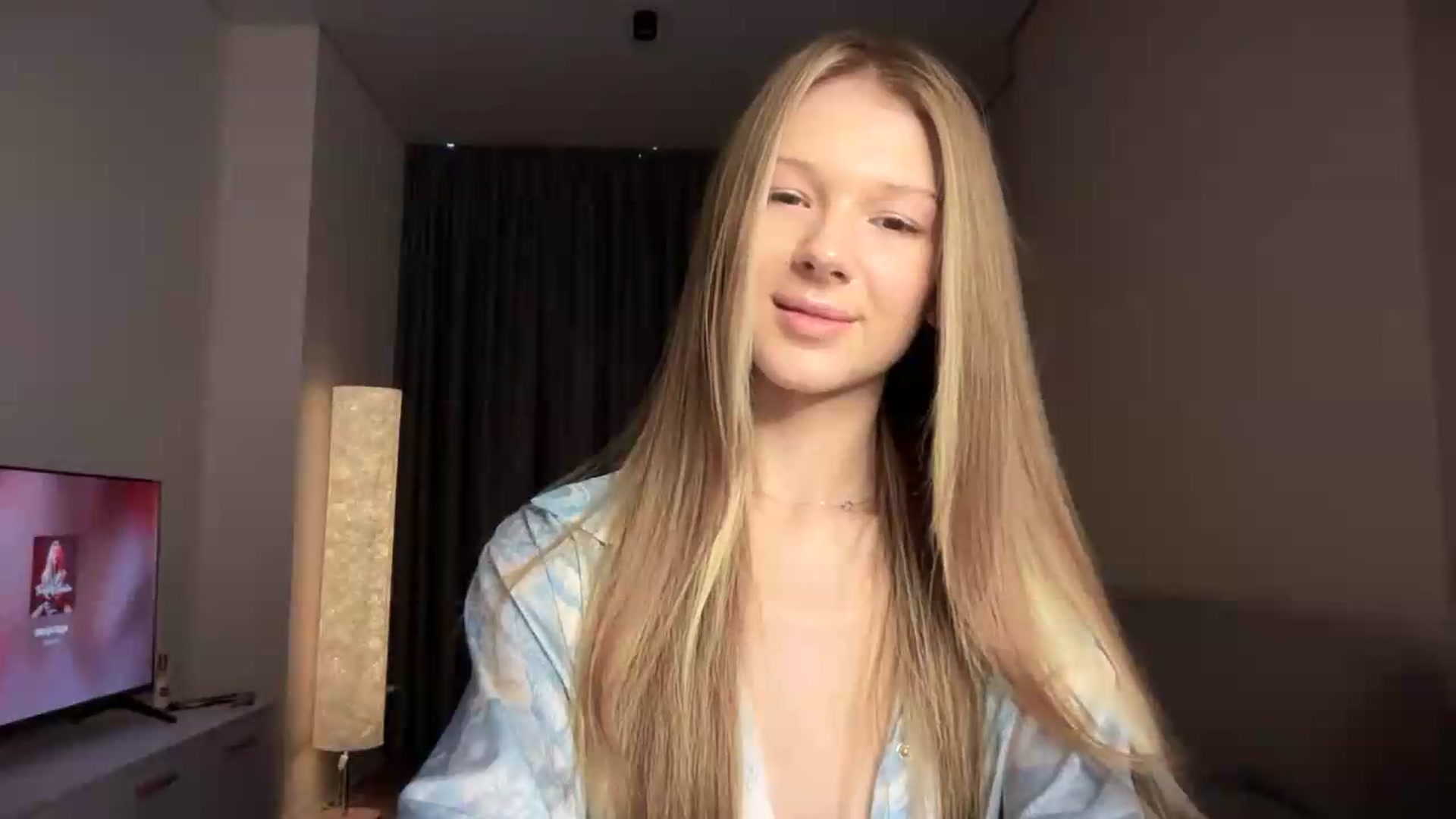 CuteBlonde video thumbnail