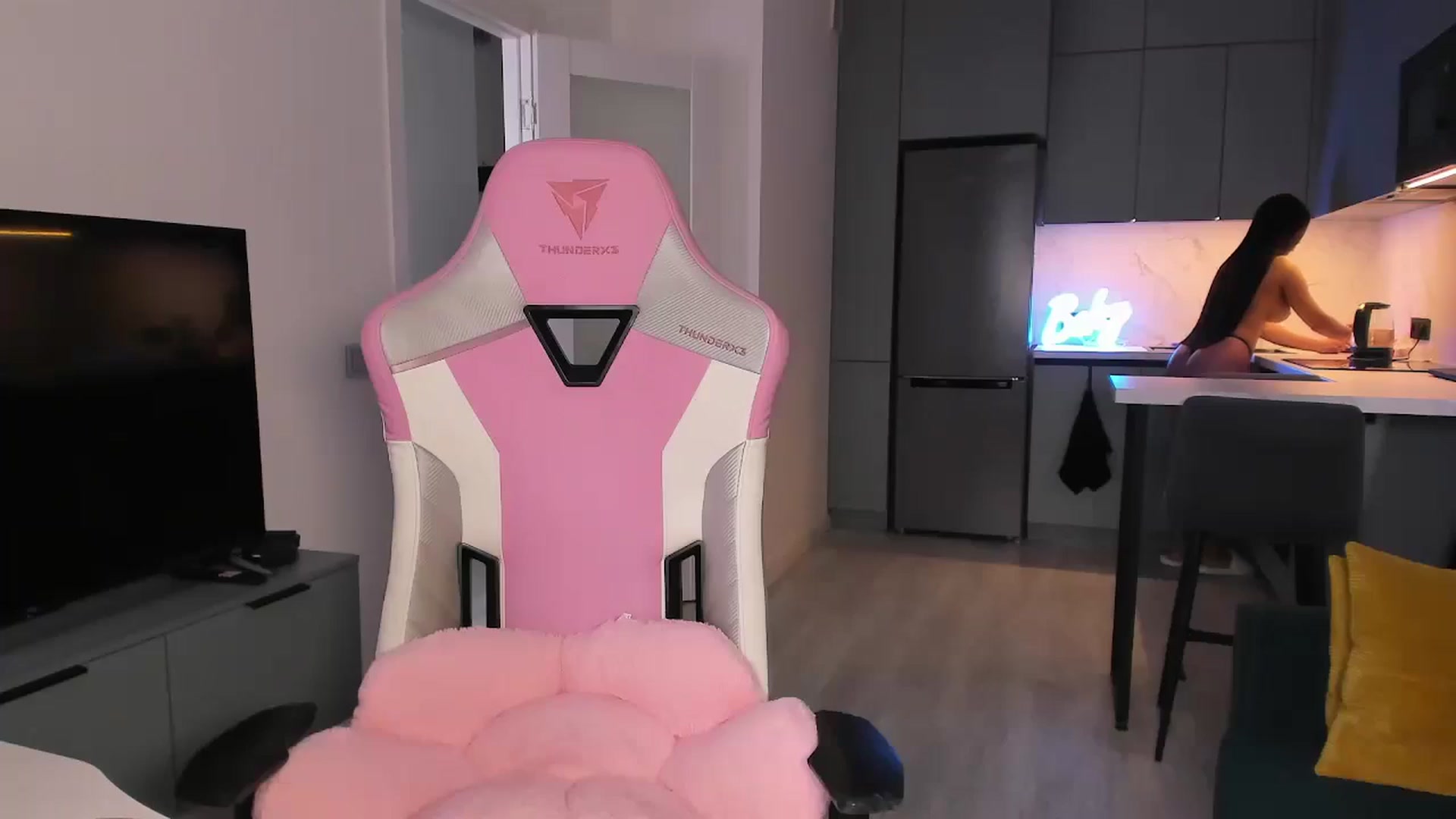 wow_lovie video thumbnail