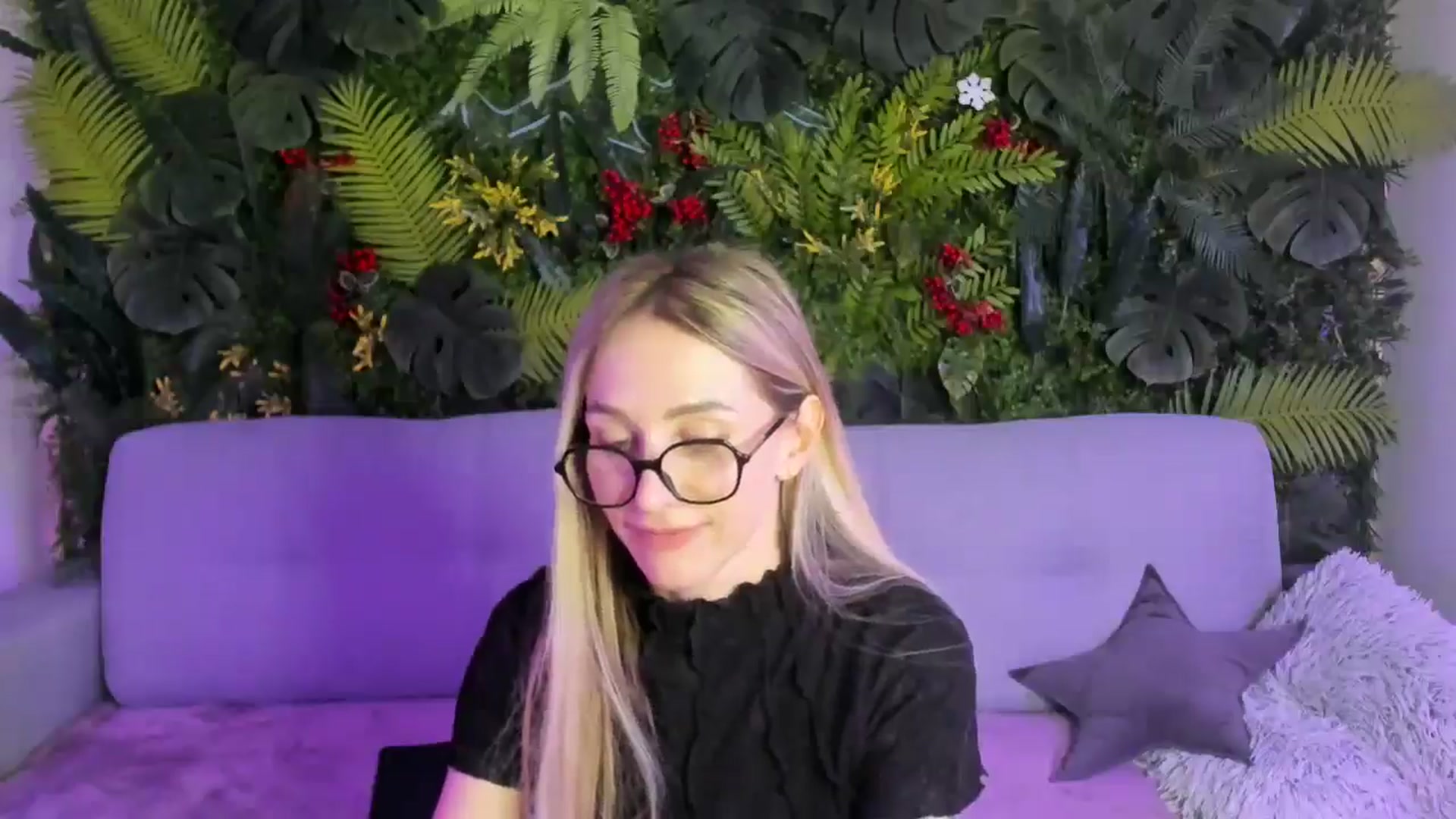 Horny_Blond video thumbnail