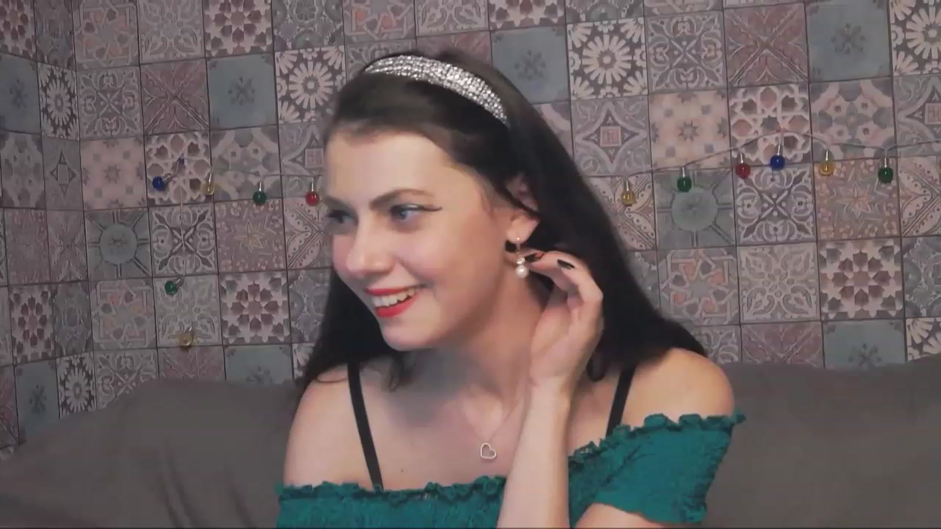 MissAracely video thumbnail