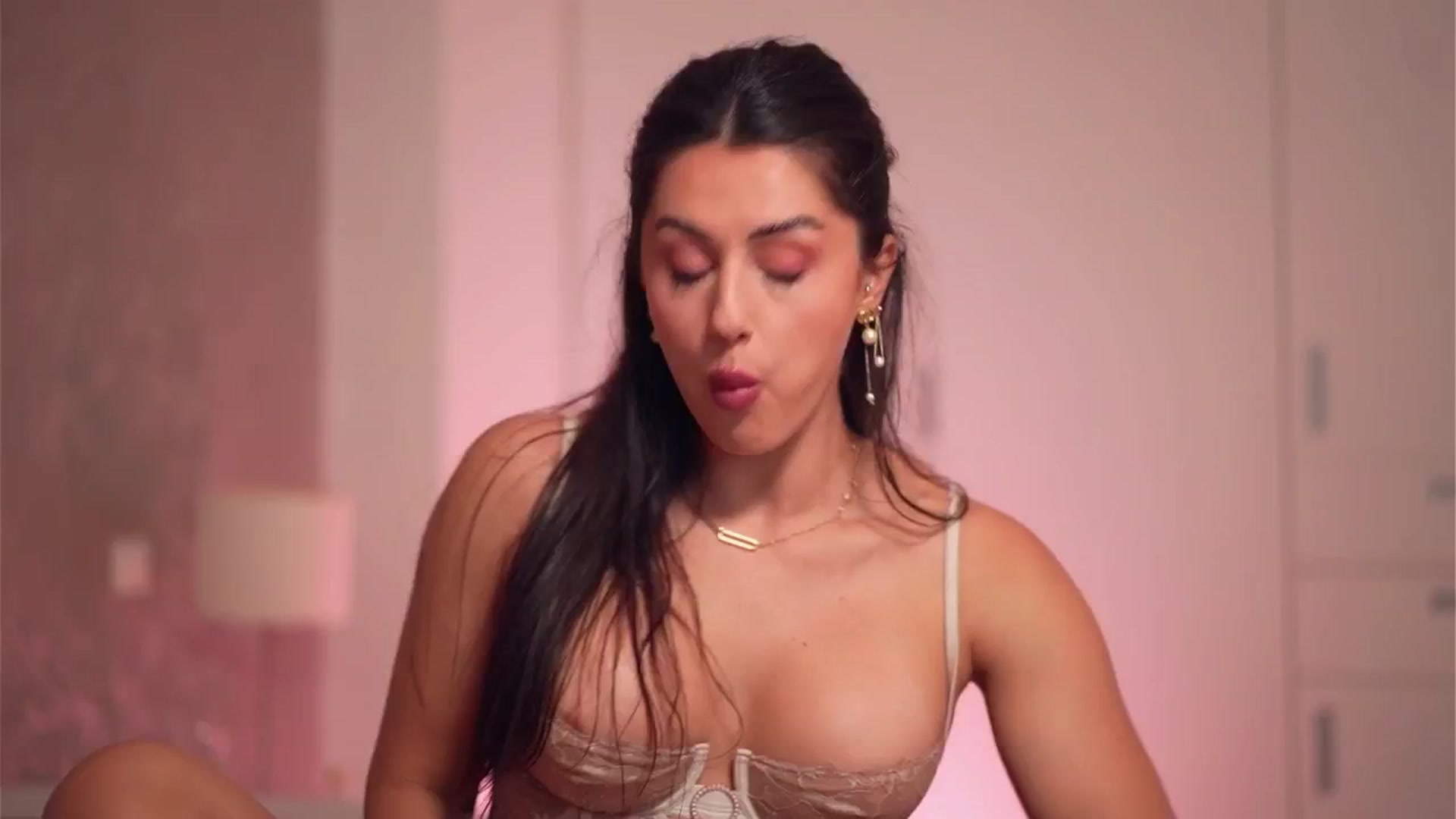 VelvettAngel video thumbnail