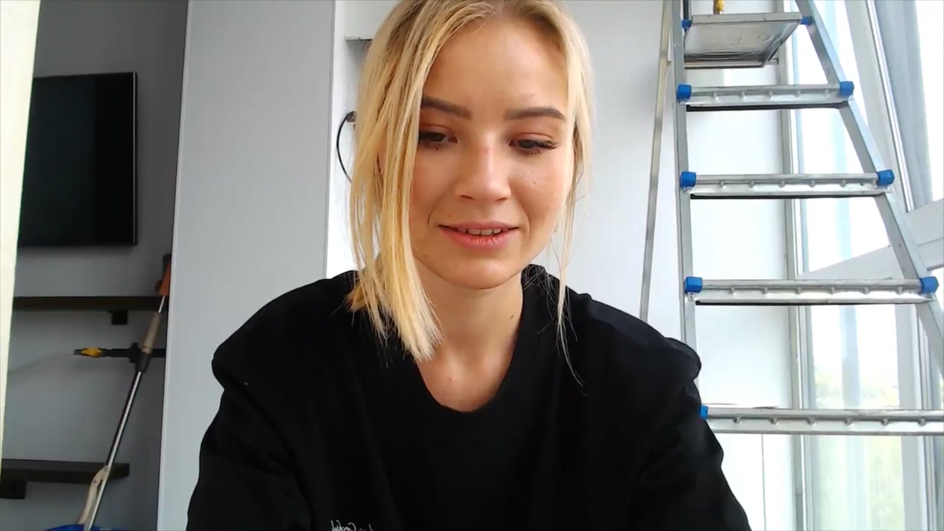 fiancee video thumbnail