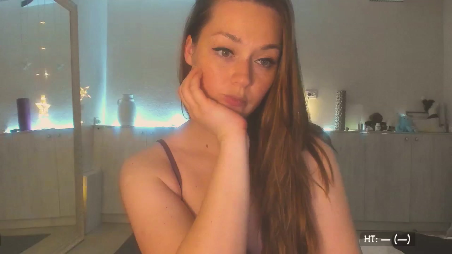 KissMyEyess video thumbnail