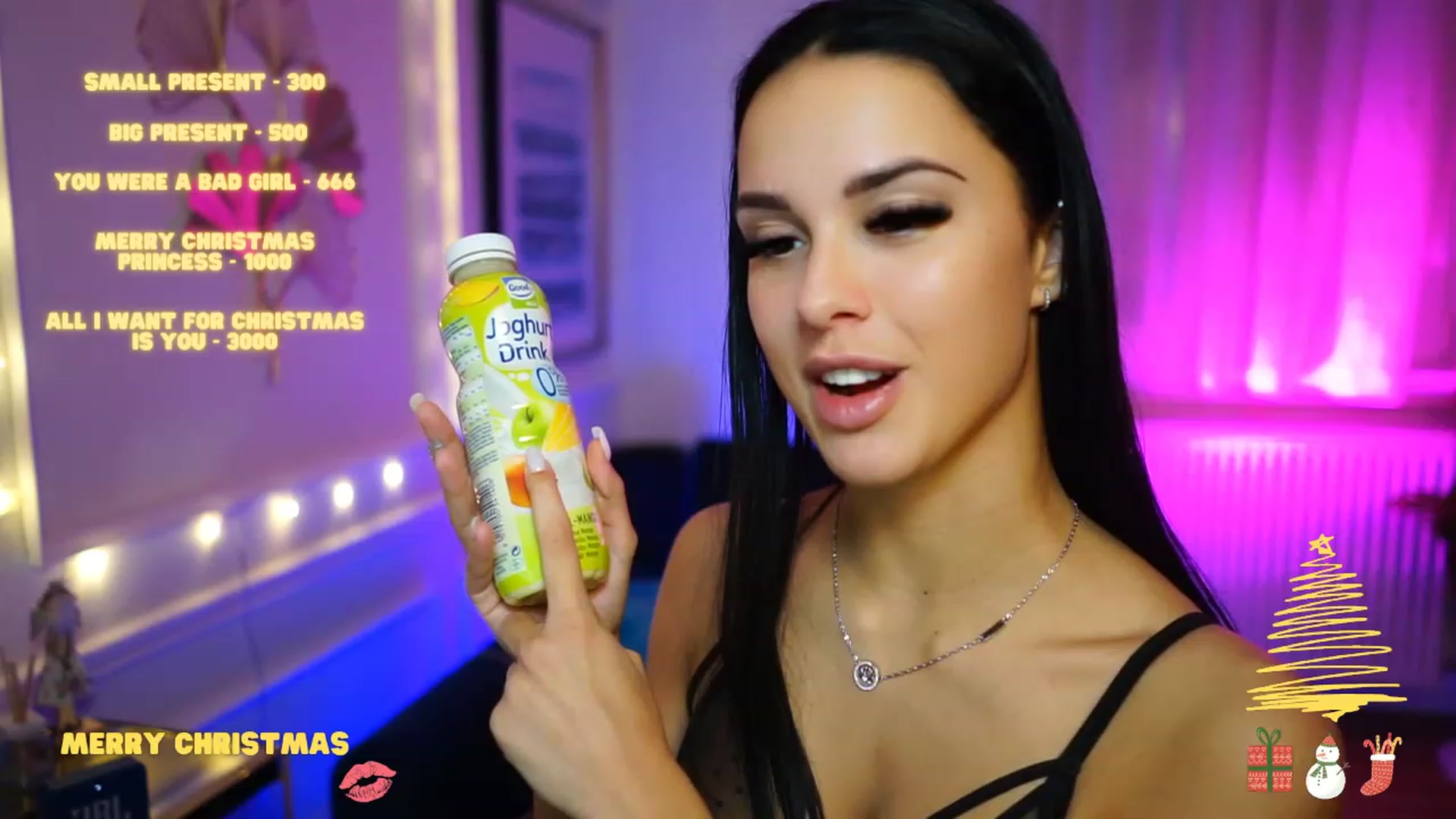 cinnabellee video thumbnail