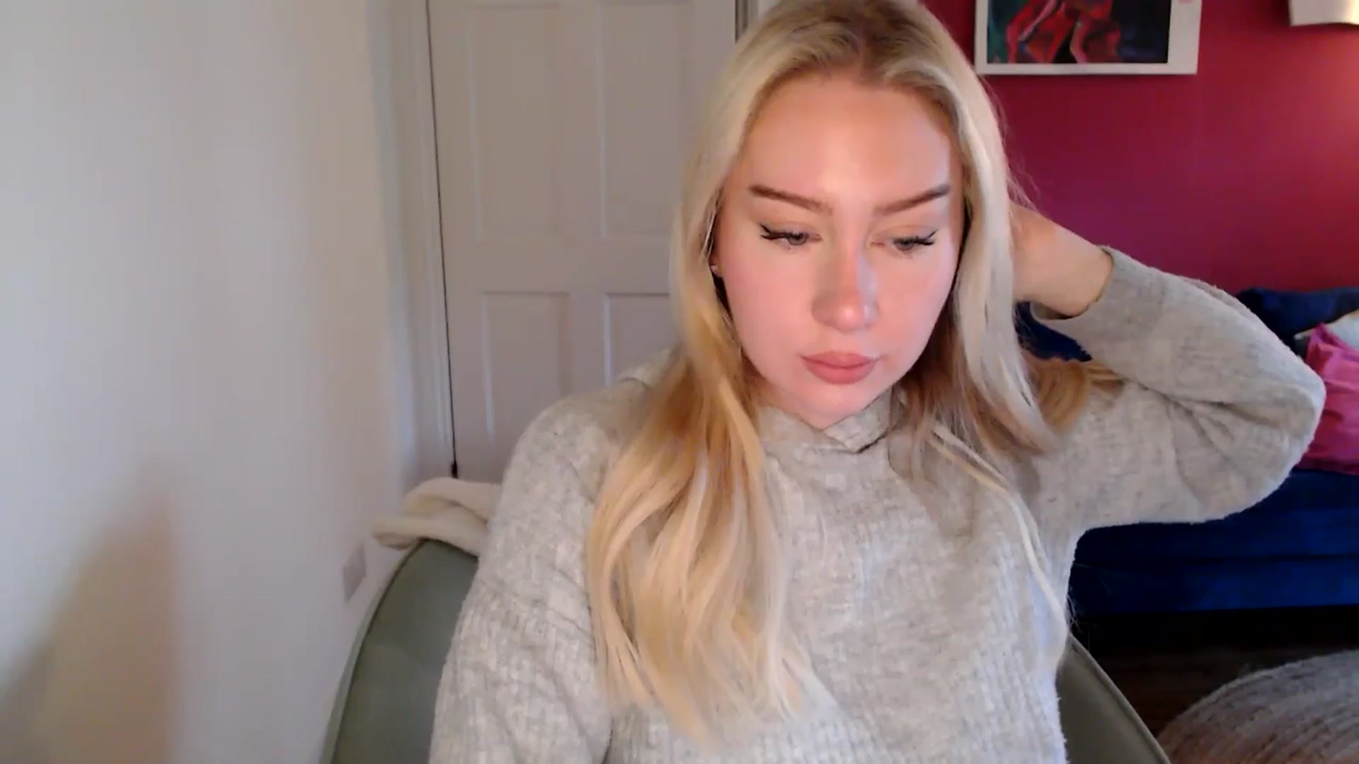 PetiteAvax video thumbnail