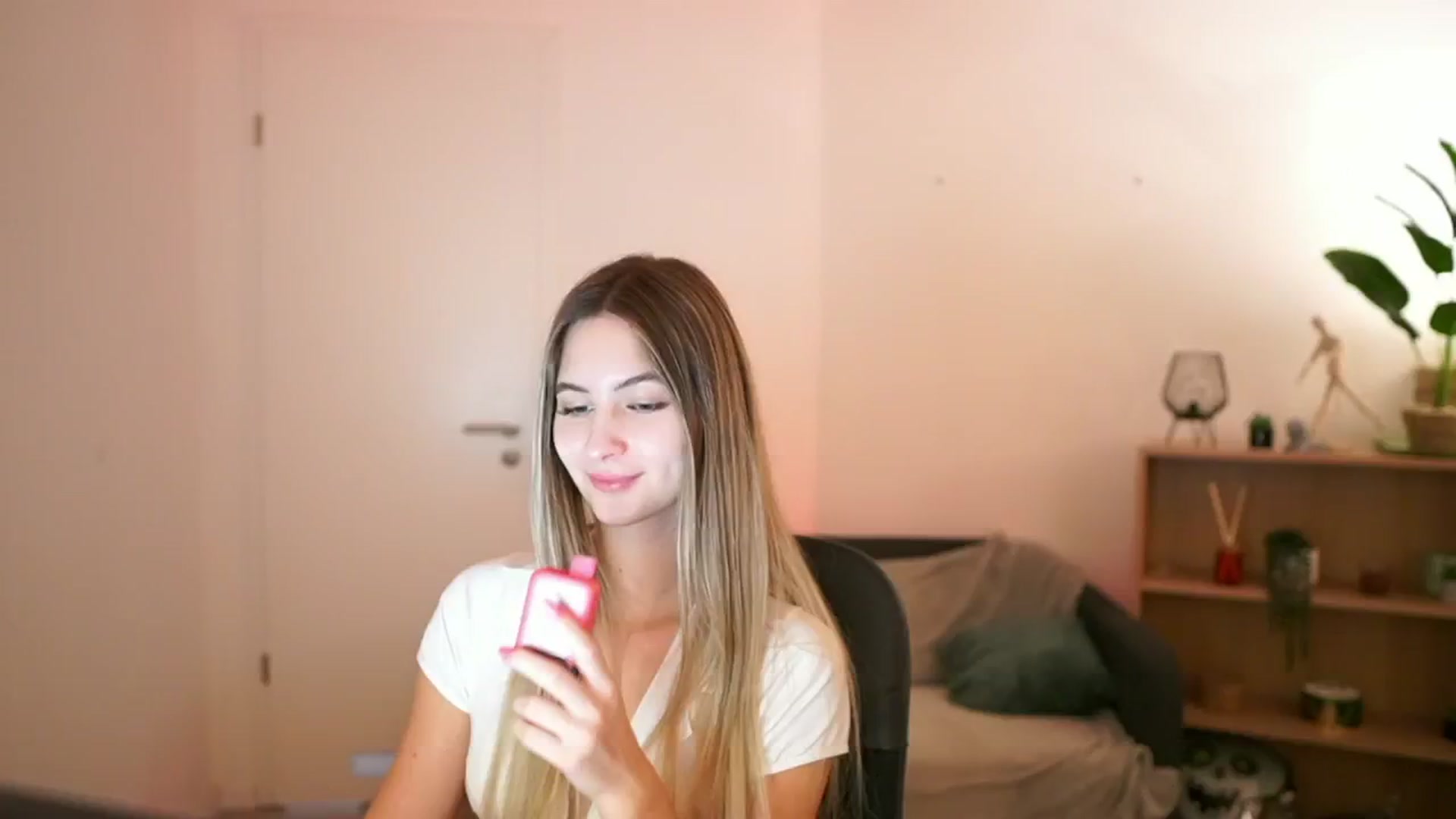 CuteGirl_18 video thumbnail