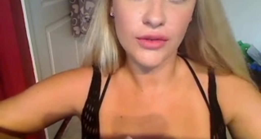KhloeNxtDoor video thumbnail