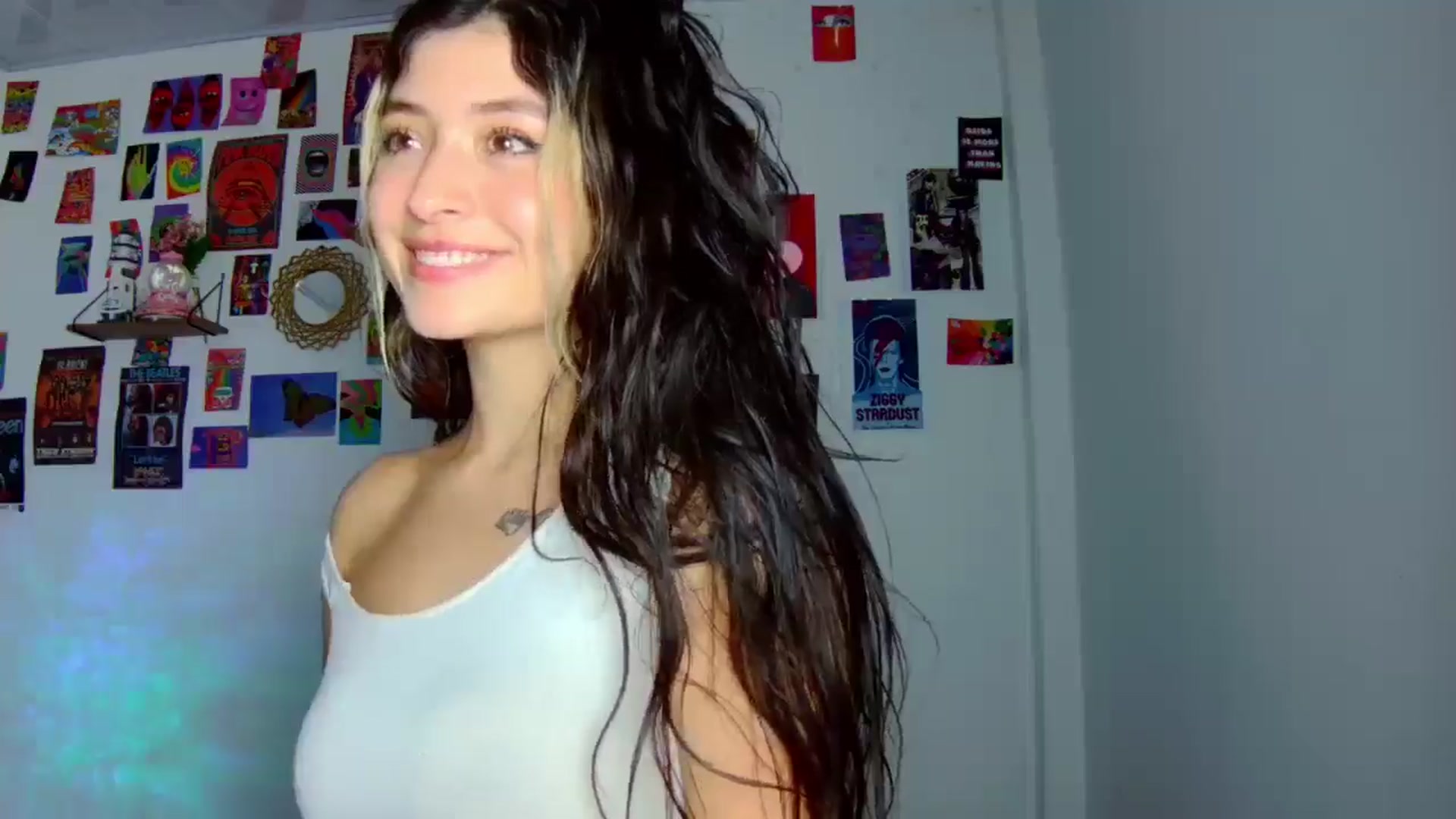 CarolineJames video thumbnail