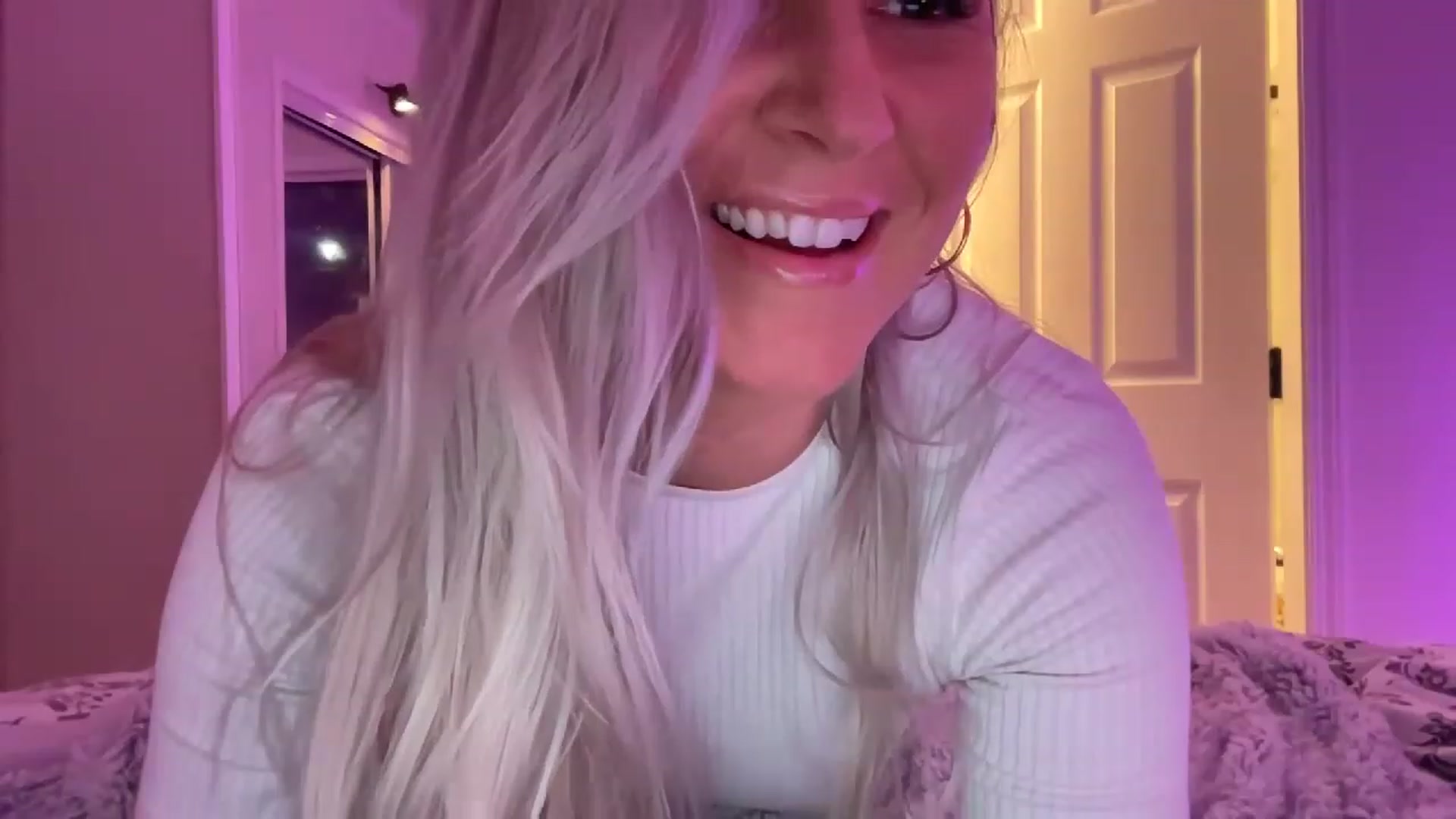 DailyTease video thumbnail