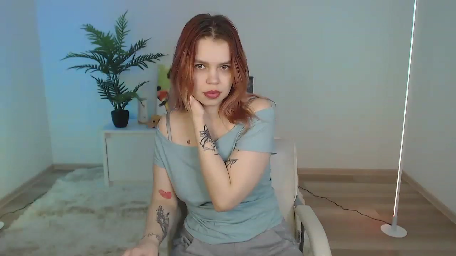 NicolyRio video thumbnail