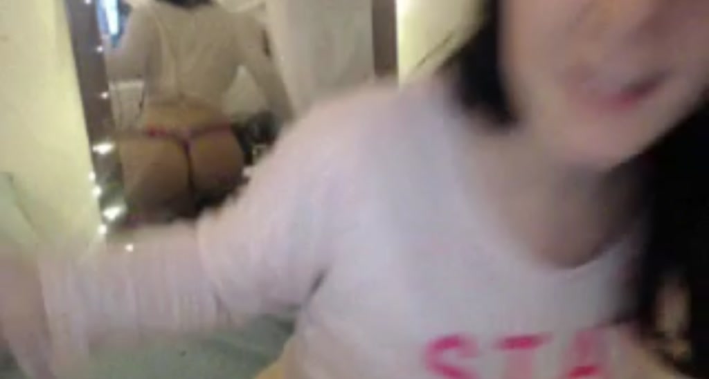emilylynne video thumbnail