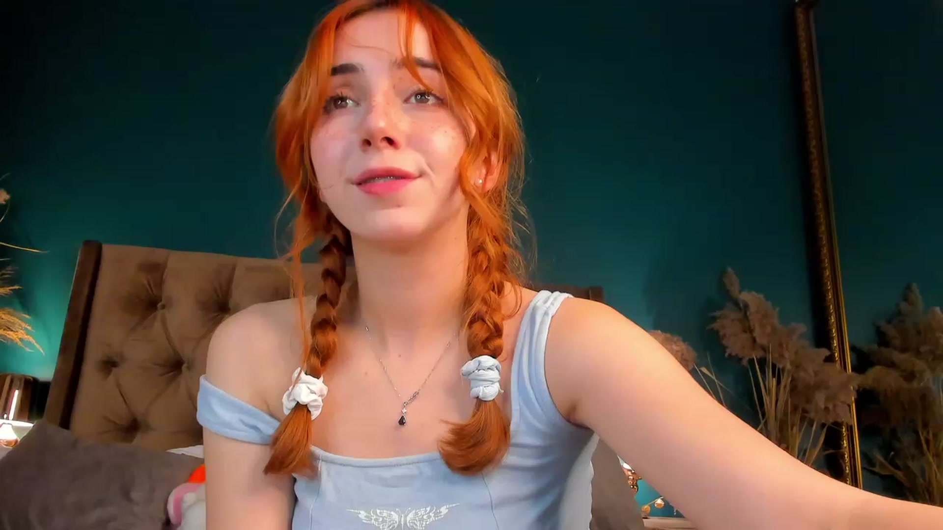 ElsaYoung video thumbnail