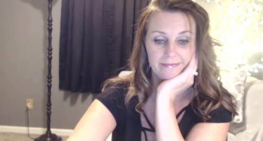 Wife_Layla video thumbnail