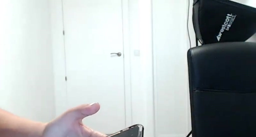 AriVanX video thumbnail