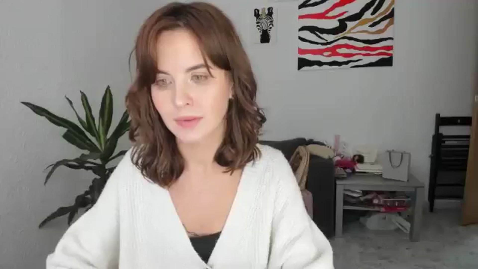 AhahaGirl video thumbnail