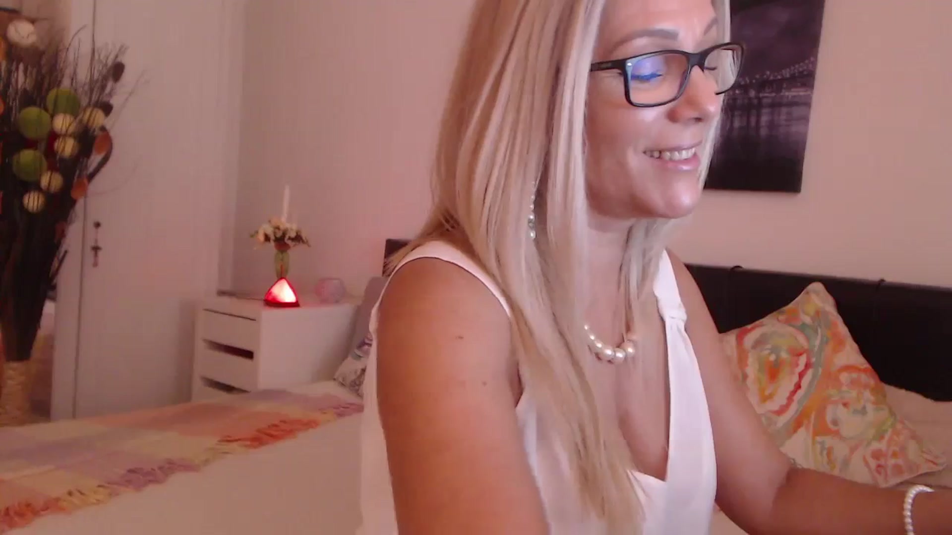 Reeya71 video thumbnail