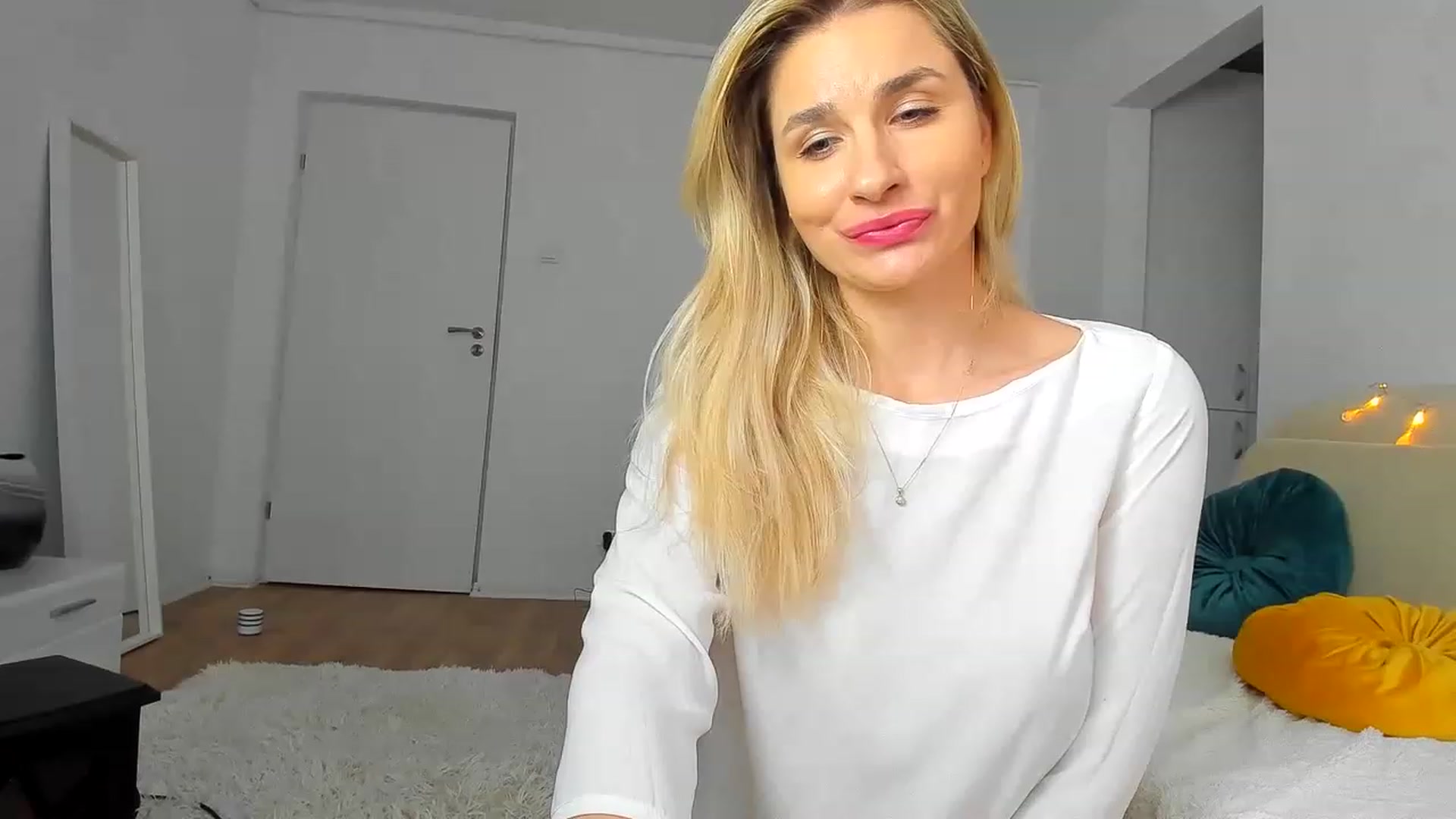 AlyMiss video thumbnail
