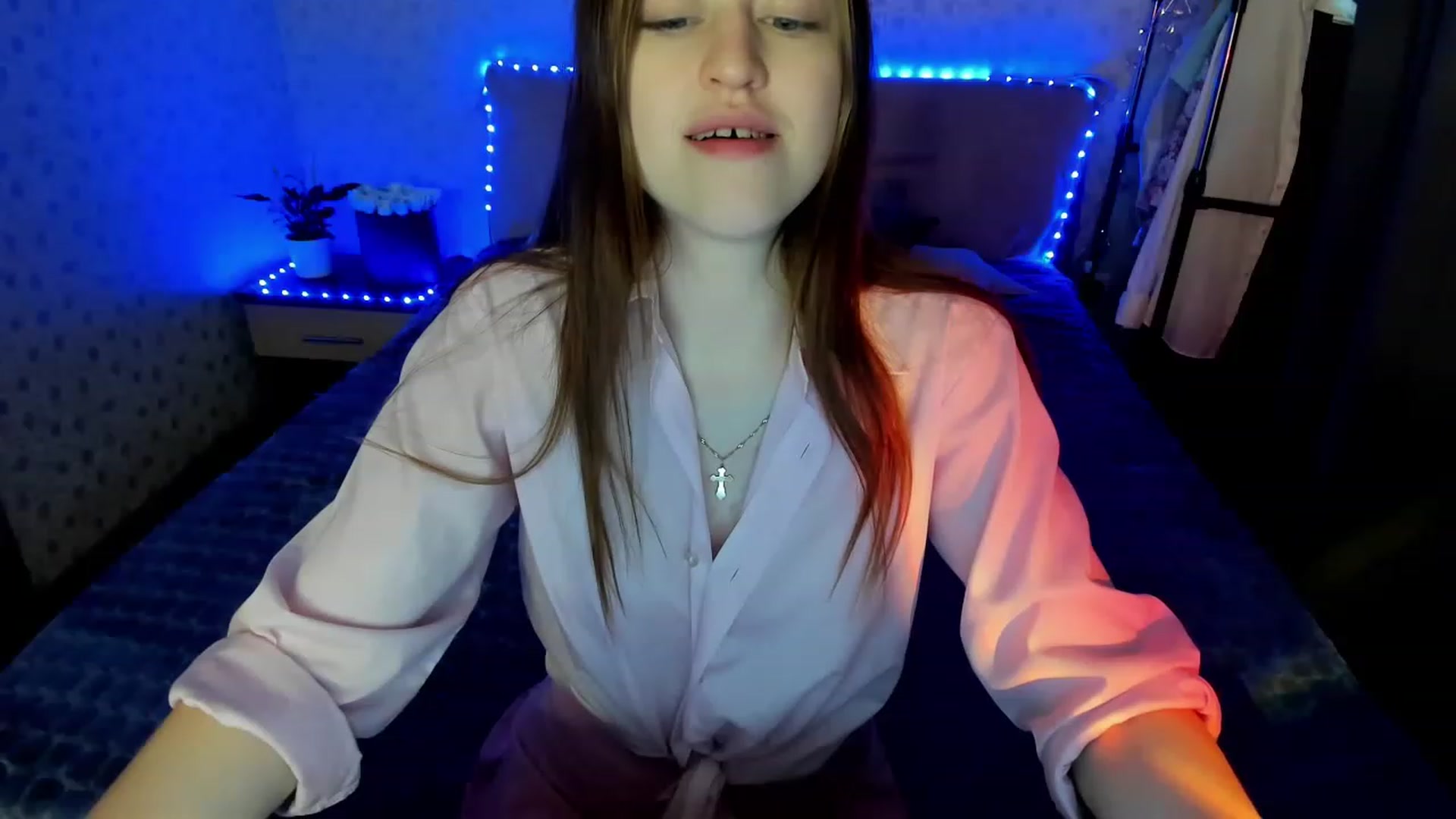 Karen_Le video thumbnail