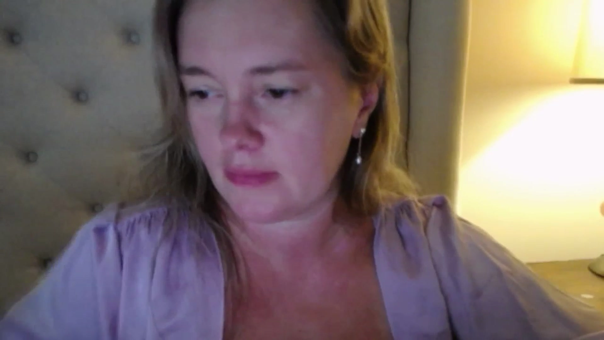 J0llye video thumbnail