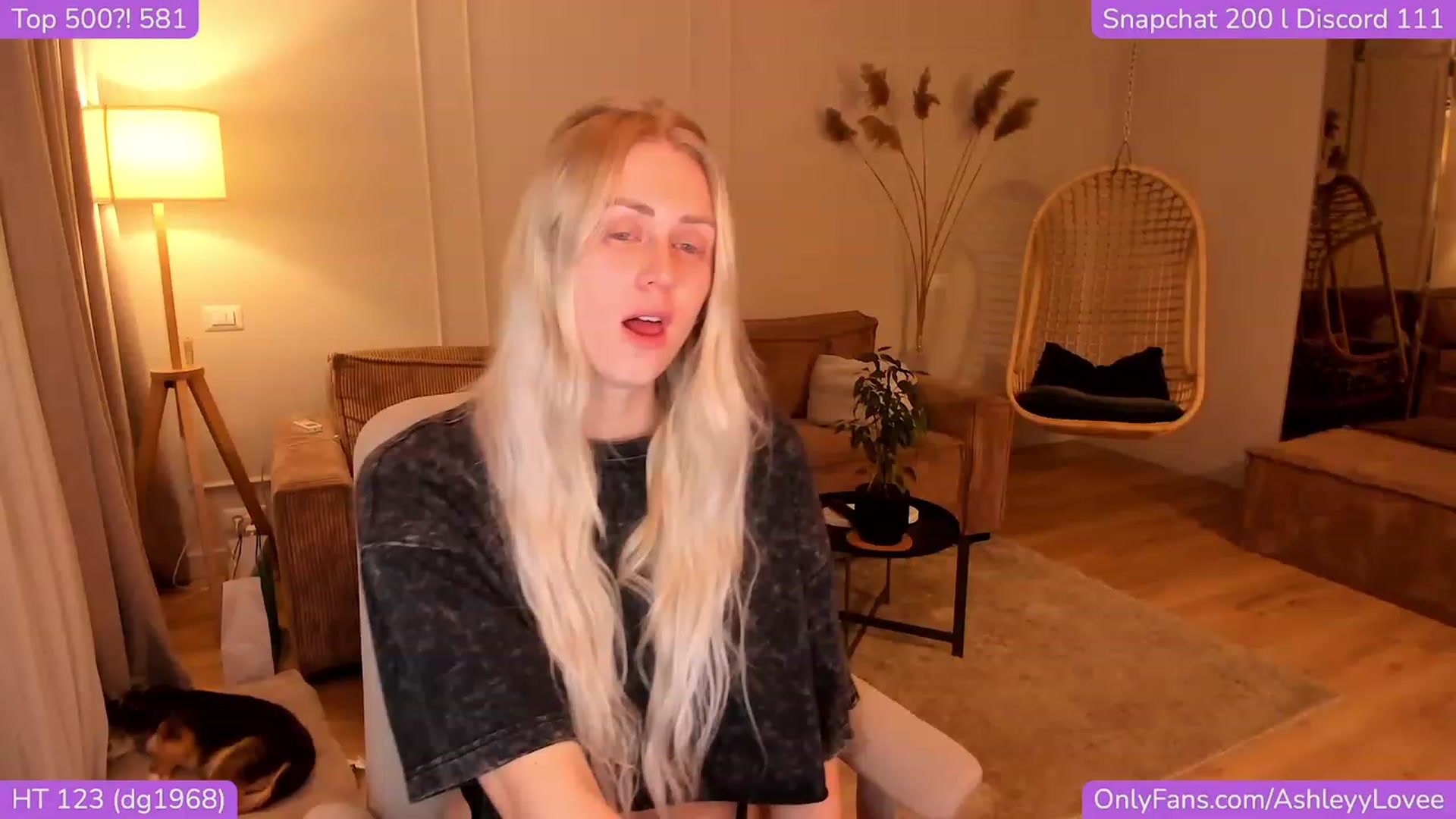 AshleyyLovee video thumbnail