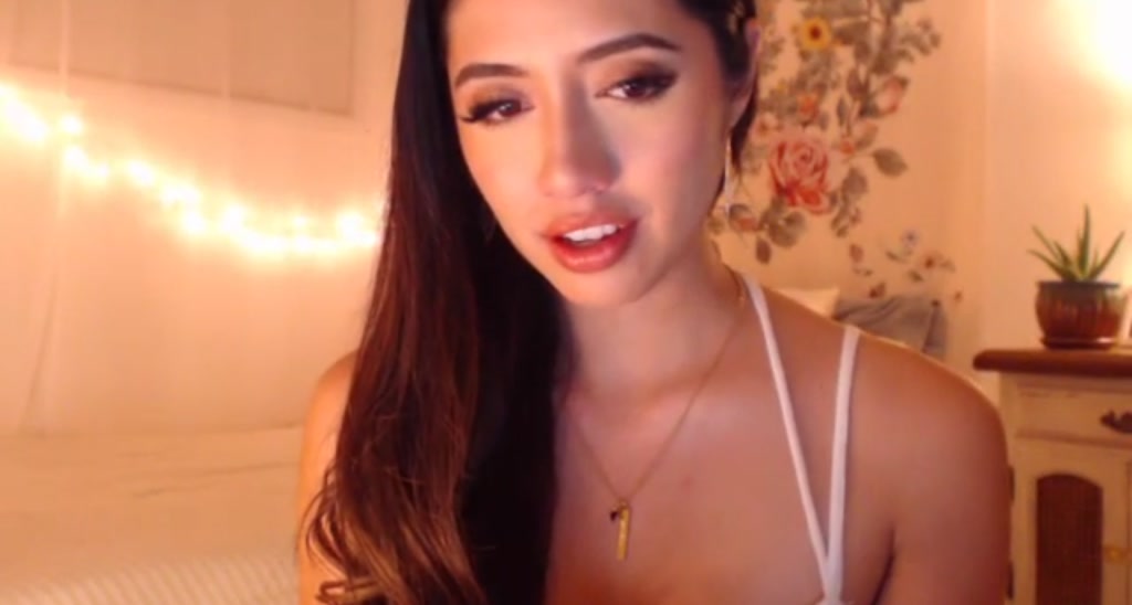 RobinMae video thumbnail