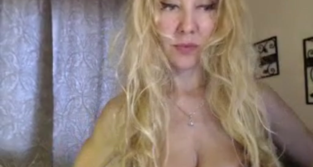 BlondieJen video thumbnail