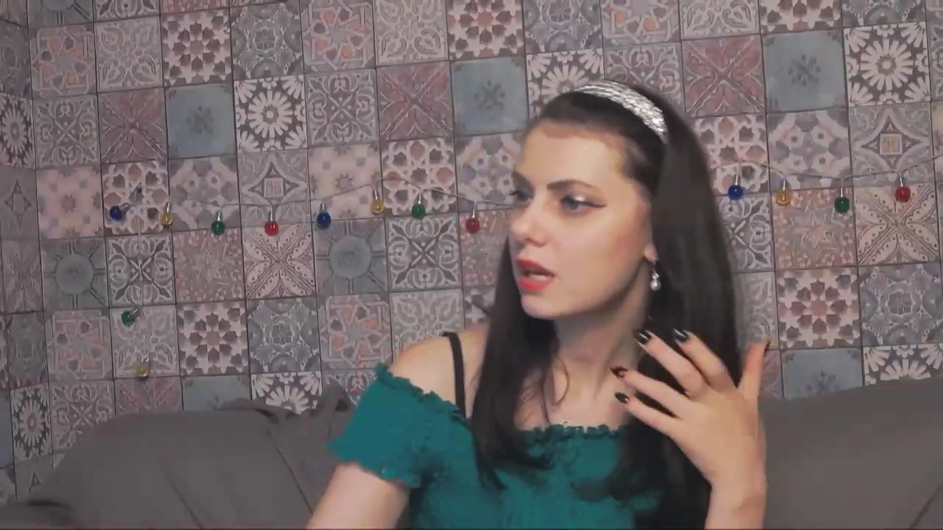 MissAracely video thumbnail