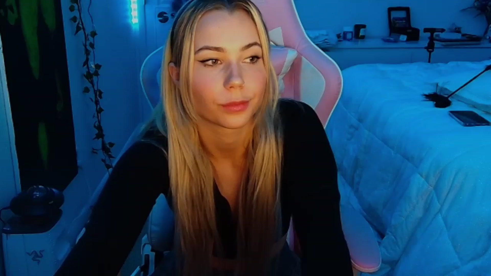 sweetestmila video thumbnail