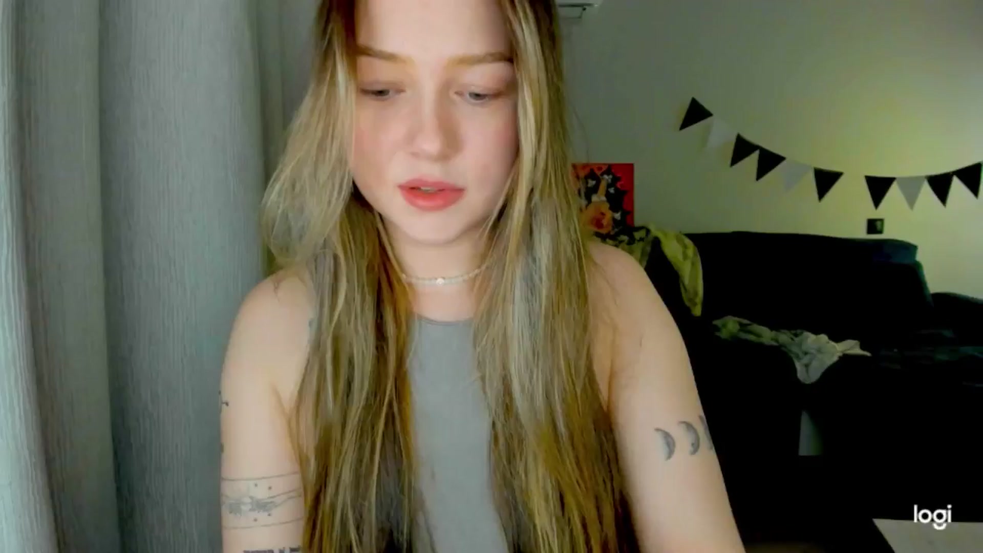 EvaSweetKiss video thumbnail