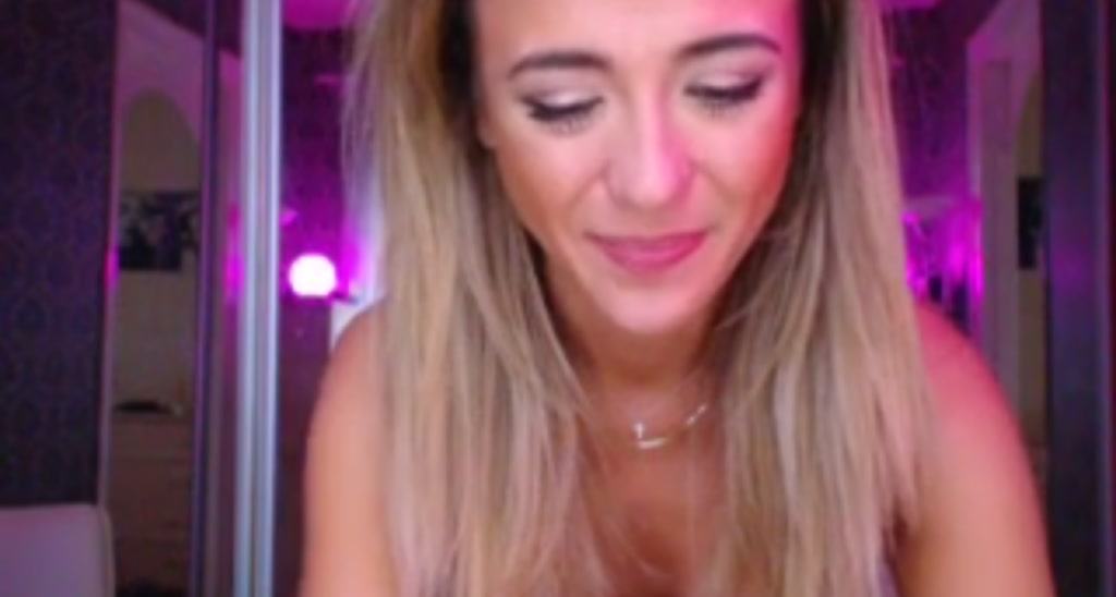 L_o_U_n_A video thumbnail