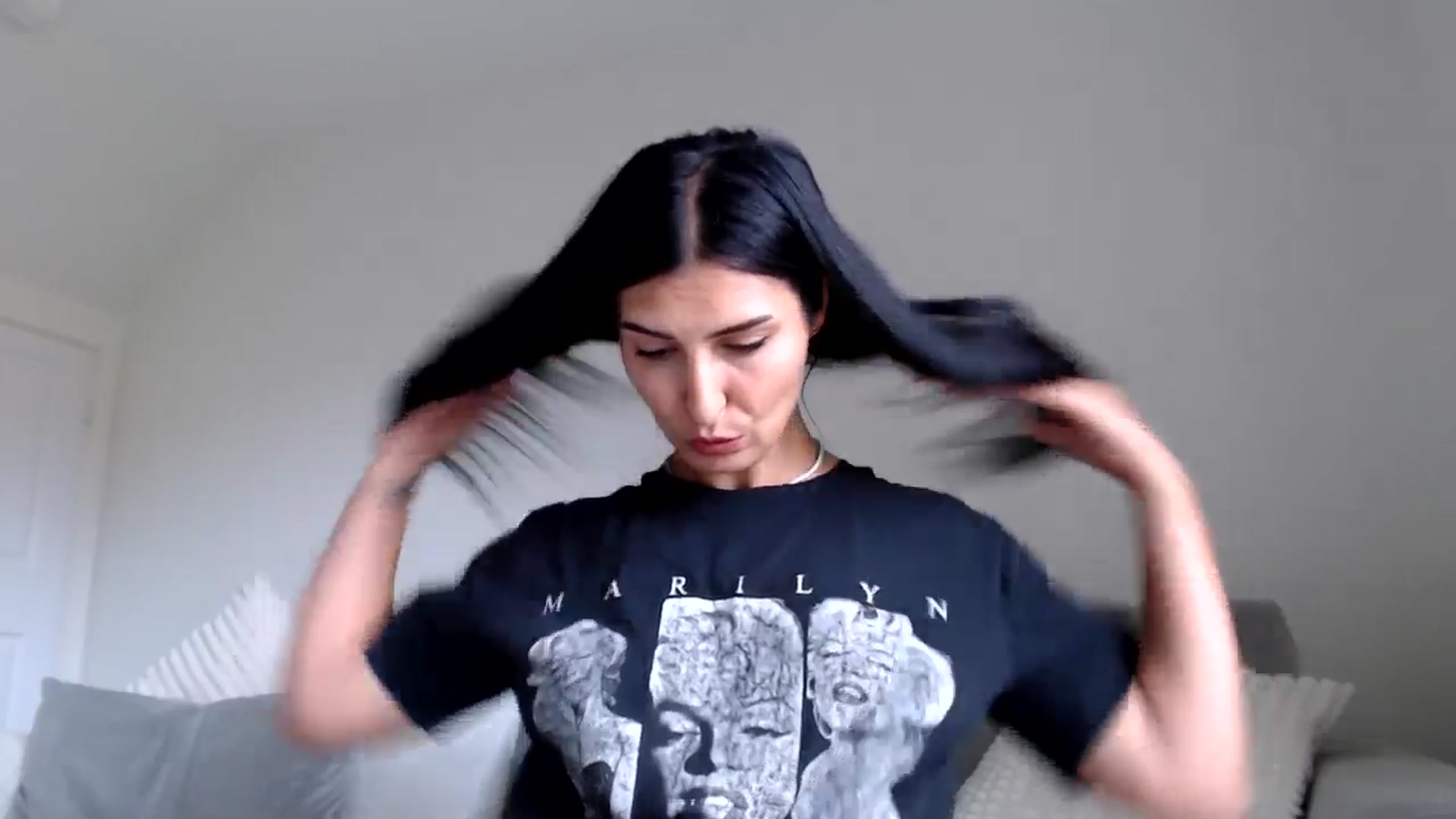 Leyla2 video thumbnail