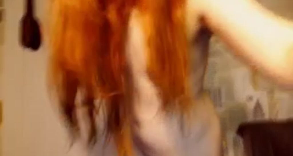 F_l_o_r_a video thumbnail