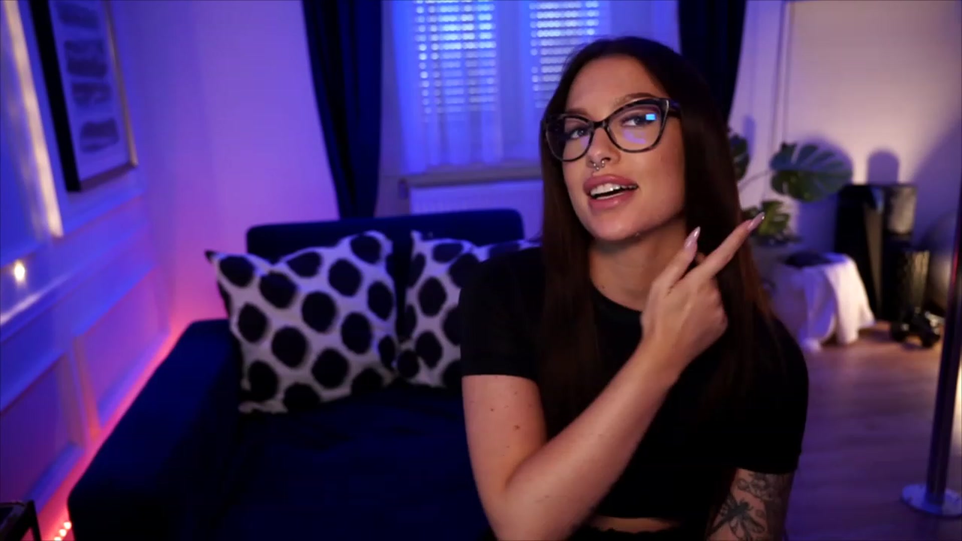 blueexstacey video thumbnail