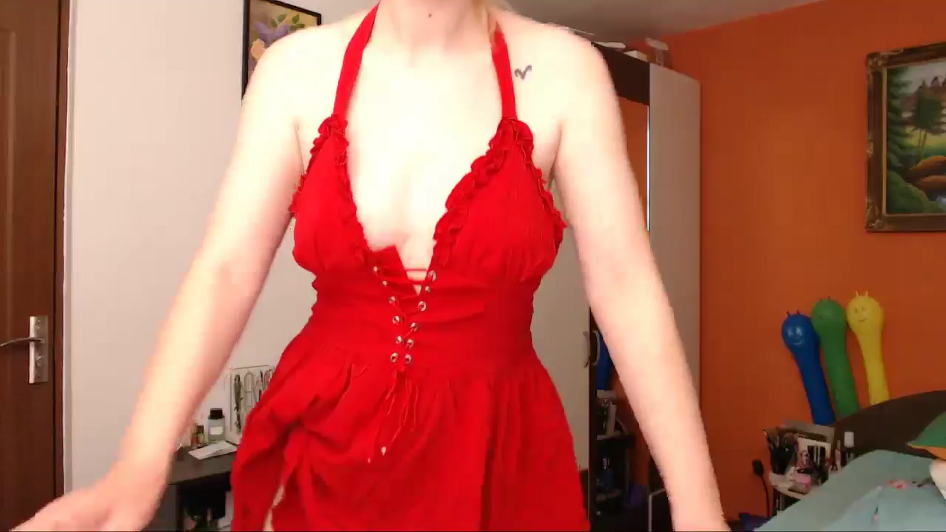 LoveeSunshine video thumbnail
